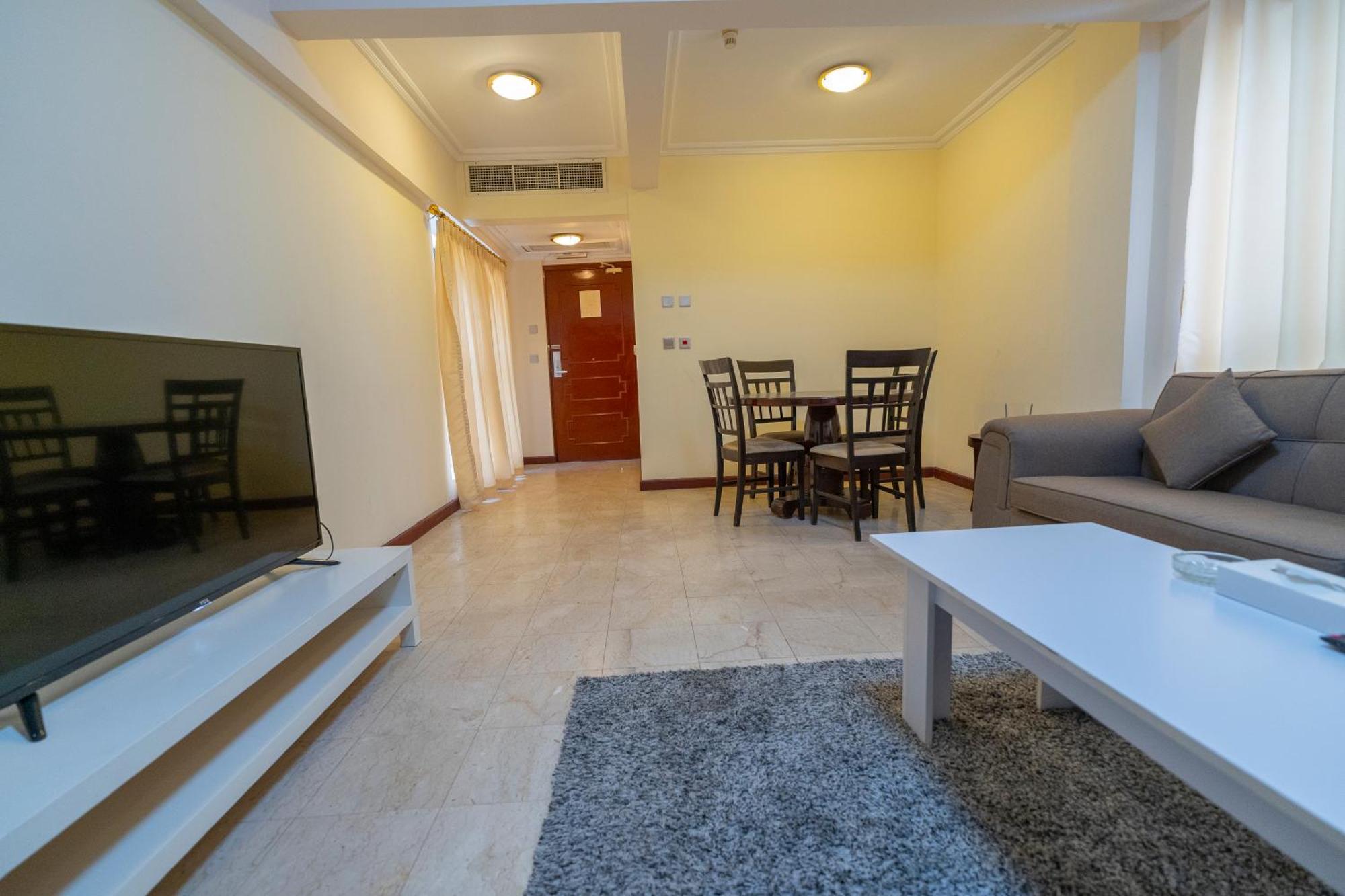 Majestic Hotel Manama Exterior photo